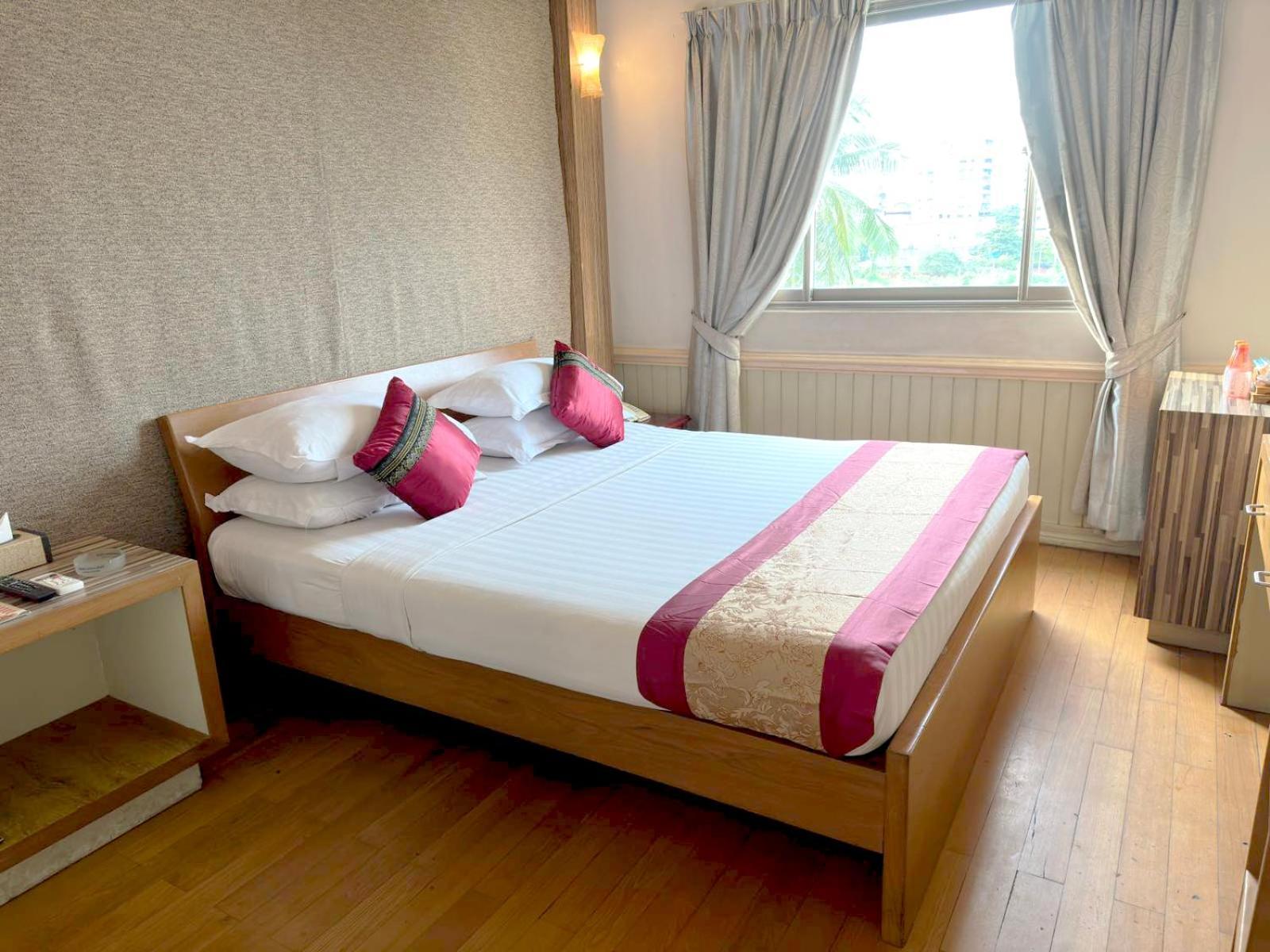 63 Hotel 3*