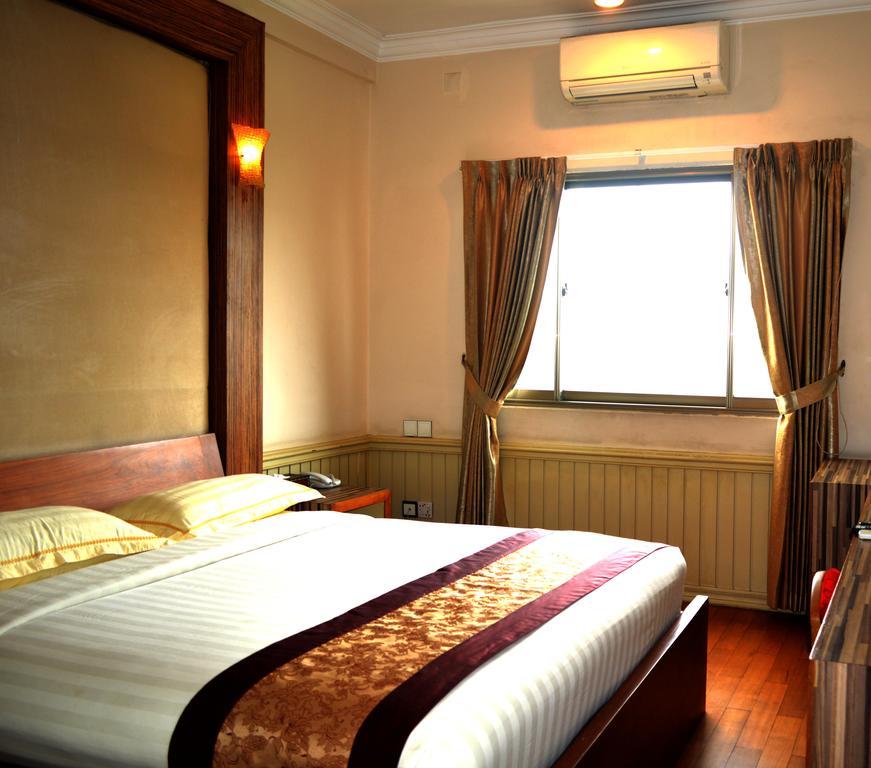 Hotel 63 3*